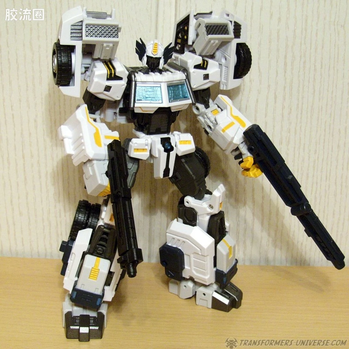 MakeToys变形玩具系列 BATTLE TANKER SERIES系列 MT-03 HYPERNOVAE - 图片