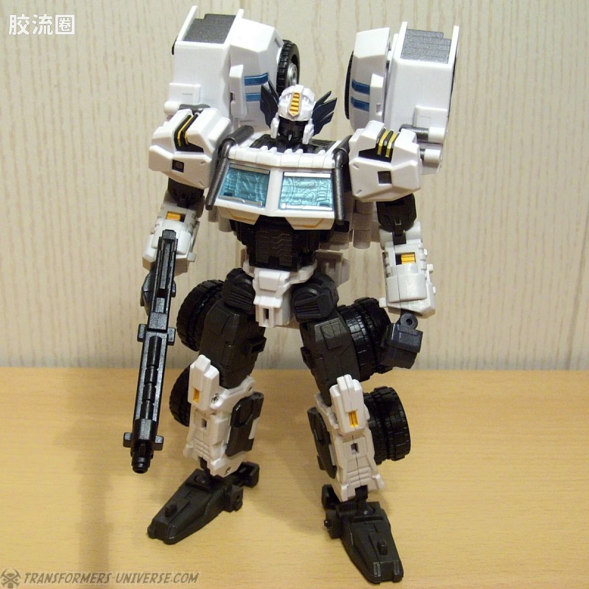 MakeToys变形玩具系列 BATTLE TANKER SERIES系列 MT-03 HYPERNOVAE - 图片