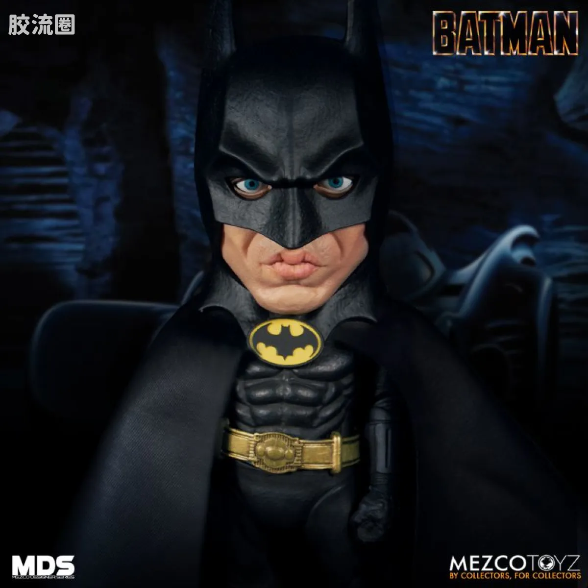 Mezco 娃娃系列 风格/设计师系列 89年电影 蝙蝠侠 蝙蝠侠 豪华版 - 图片
