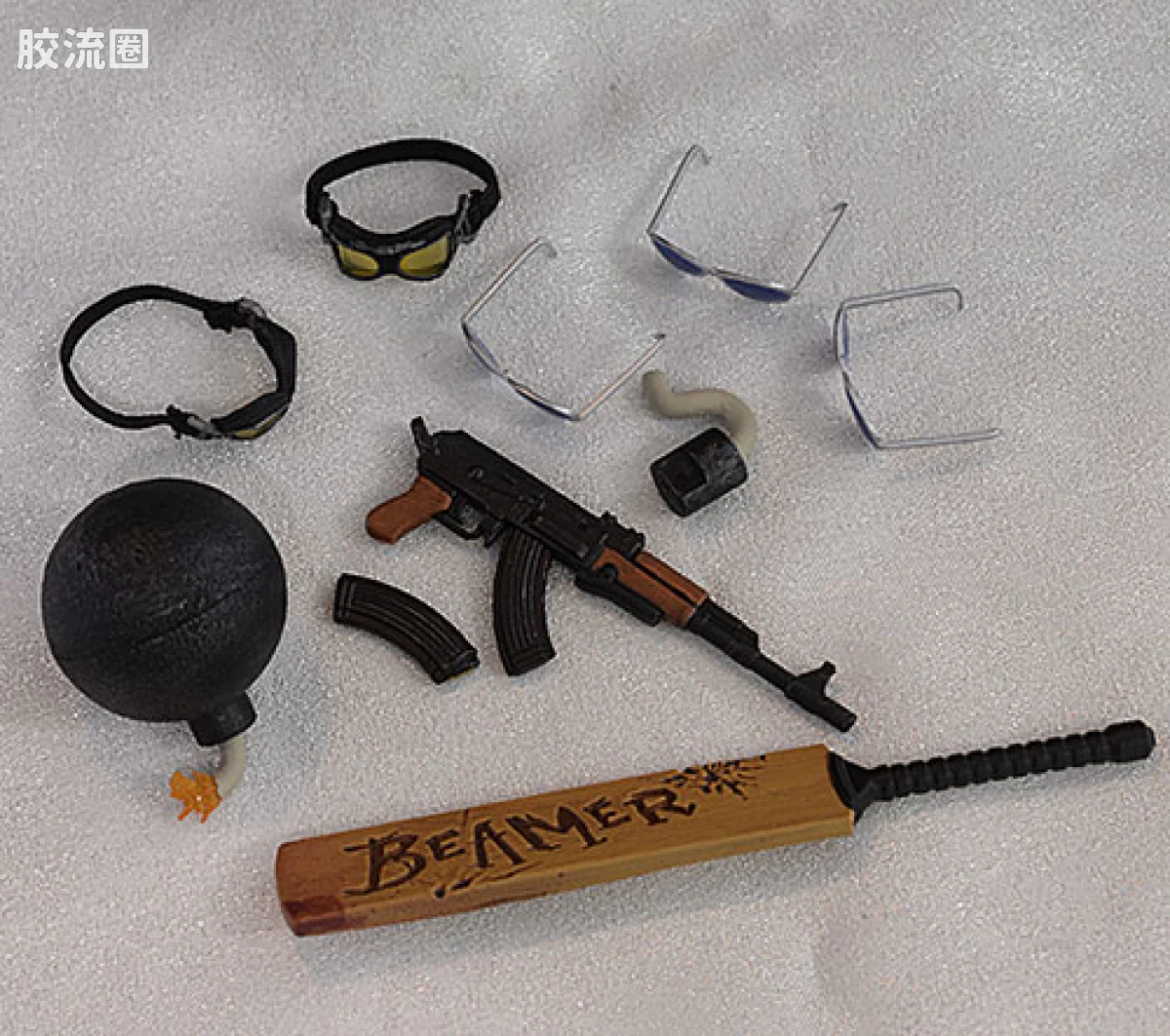 Mezco one-12系列 1/12 Rumble Society集体系列  粉骷髅混沌俱乐部 豪华版 ‘地狱演出’ 套装 - 图片