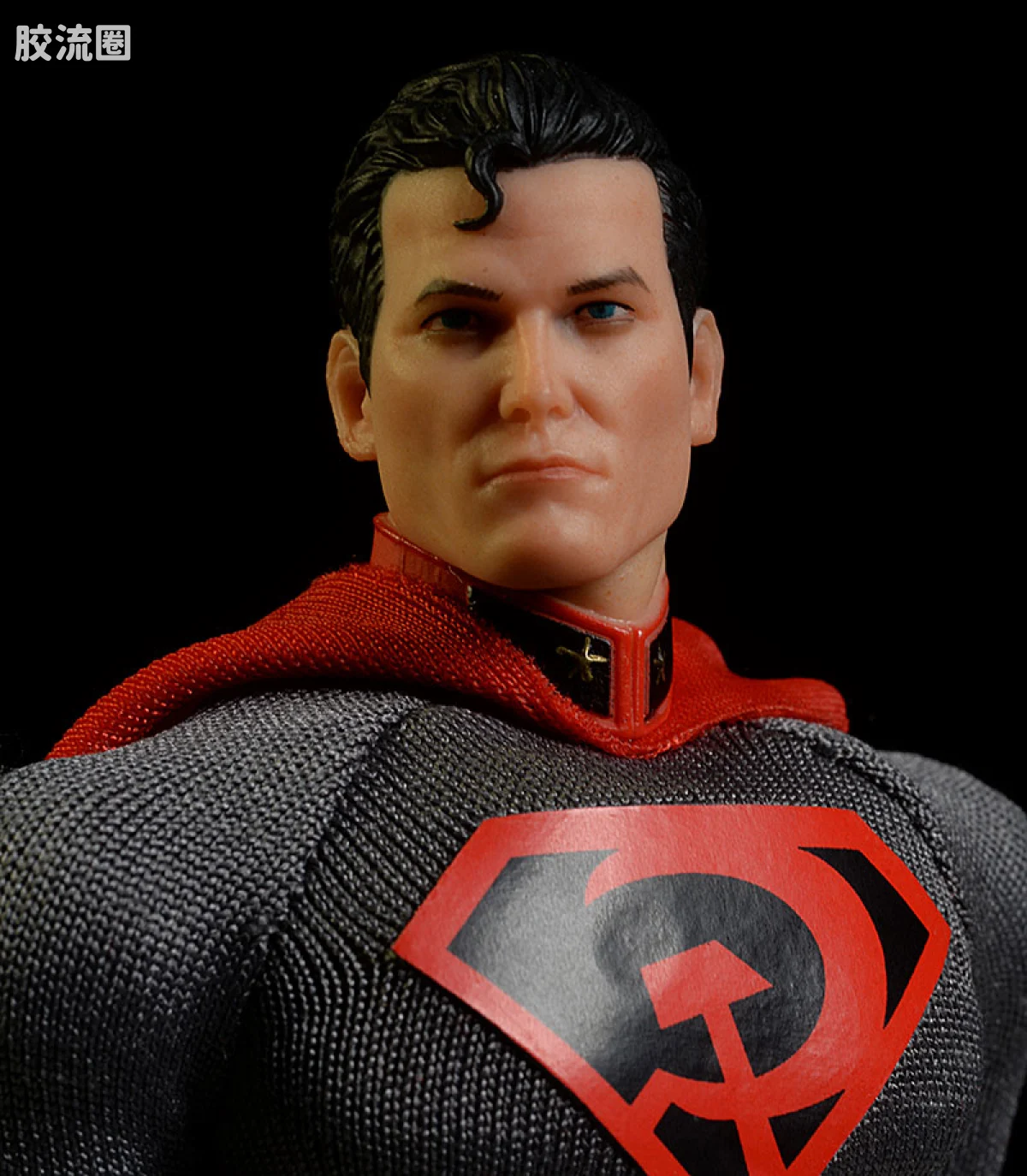 Mezco one-12系列 1/12 DC Comics集体系列 超人 - 红色之子 - 图片