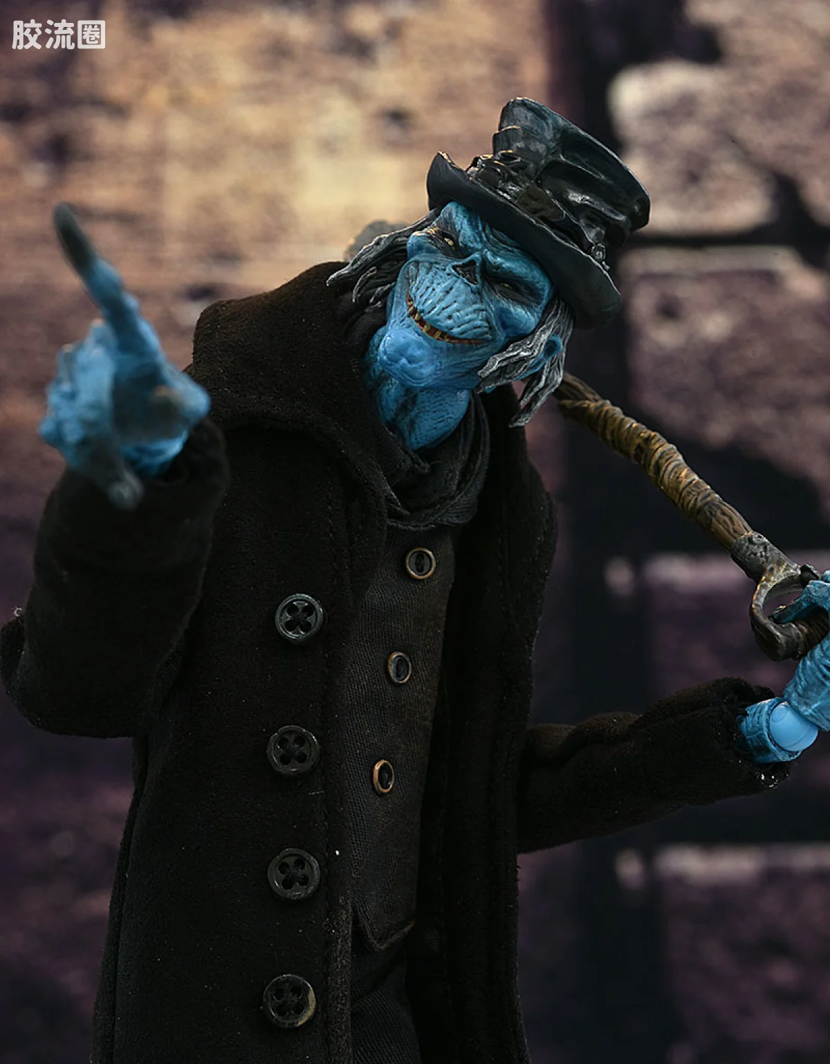 Mezco one-12系列 1/12 Rumble Society集体系列  坏蛆庄园 掘墓人 西奥多·索德卡特 - 图片