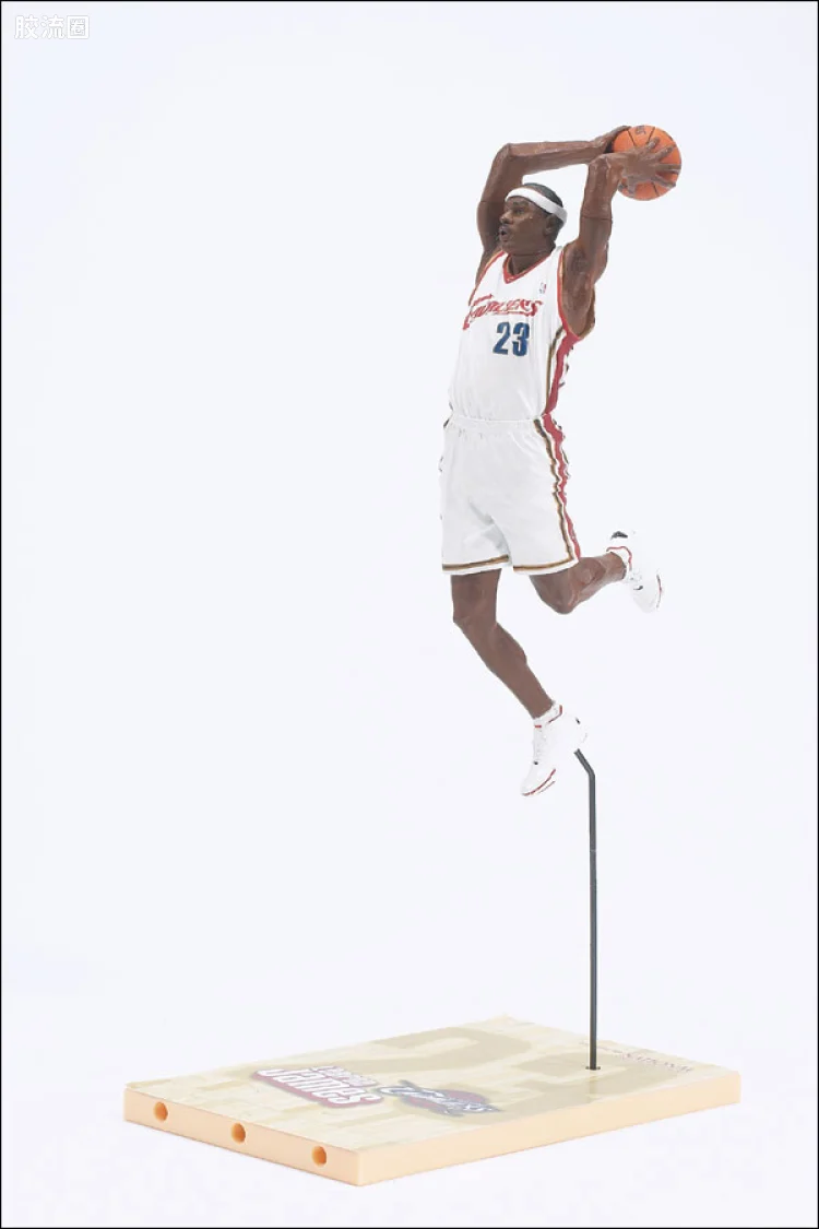 麦克法兰NBA篮球系列玩具 特别版 NATIONAL 2004: 勒布朗-詹姆斯
