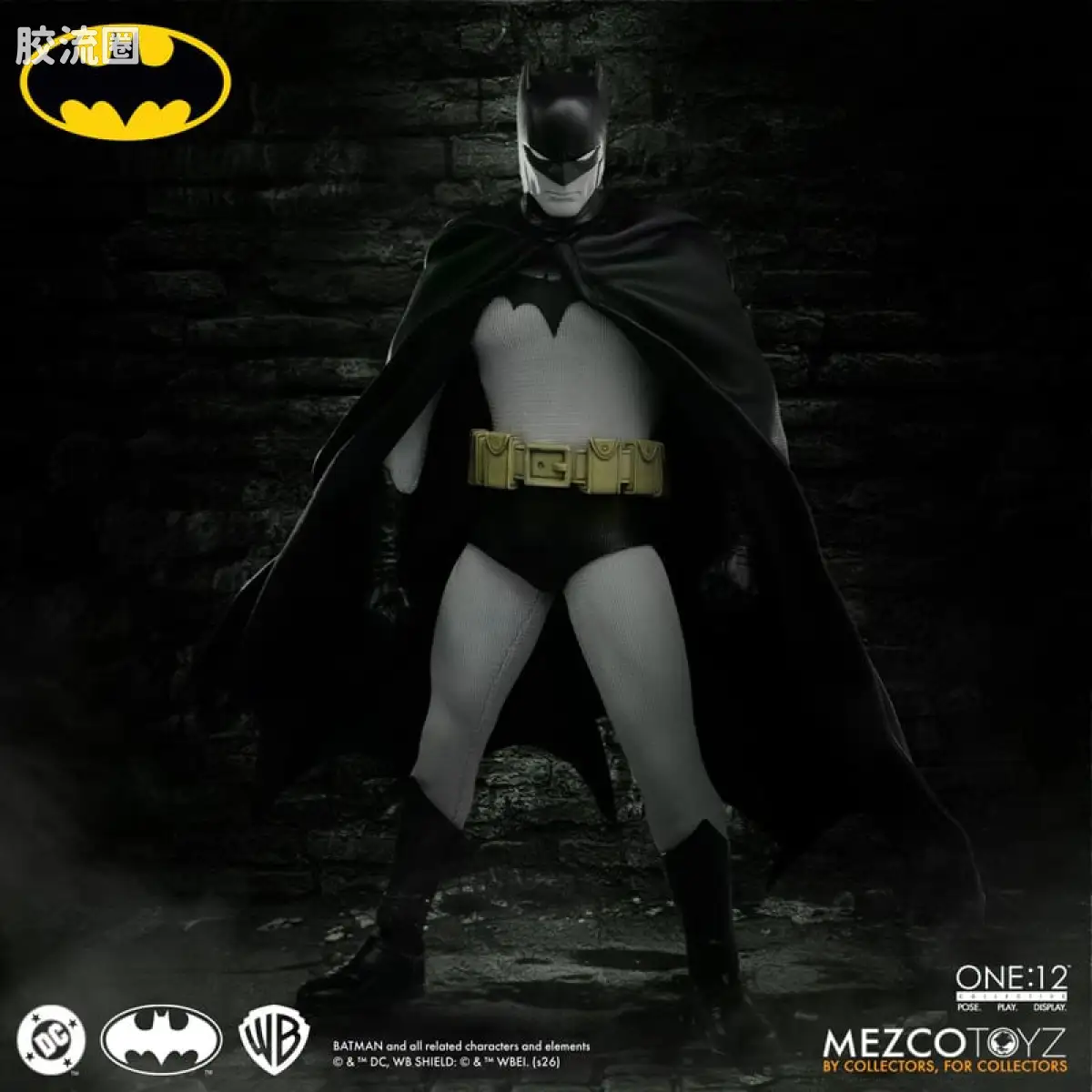 Mezco one-12系列 1/12 DC Comics集体系列 蝙蝠侠：元年 - 图片