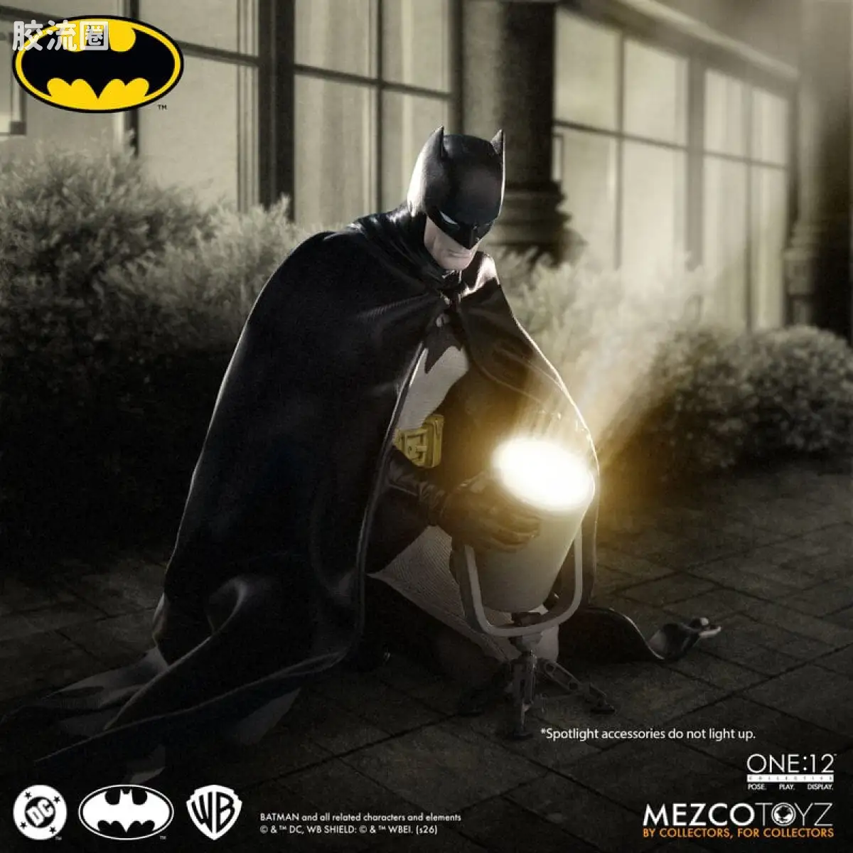 Mezco one-12系列 1/12 DC Comics集体系列 蝙蝠侠：元年 - 图片