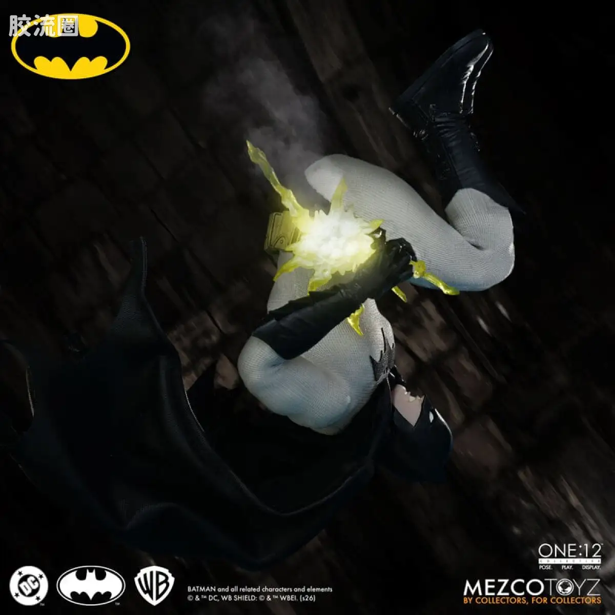 Mezco one-12系列 1/12 DC Comics集体系列 蝙蝠侠：元年 - 图片