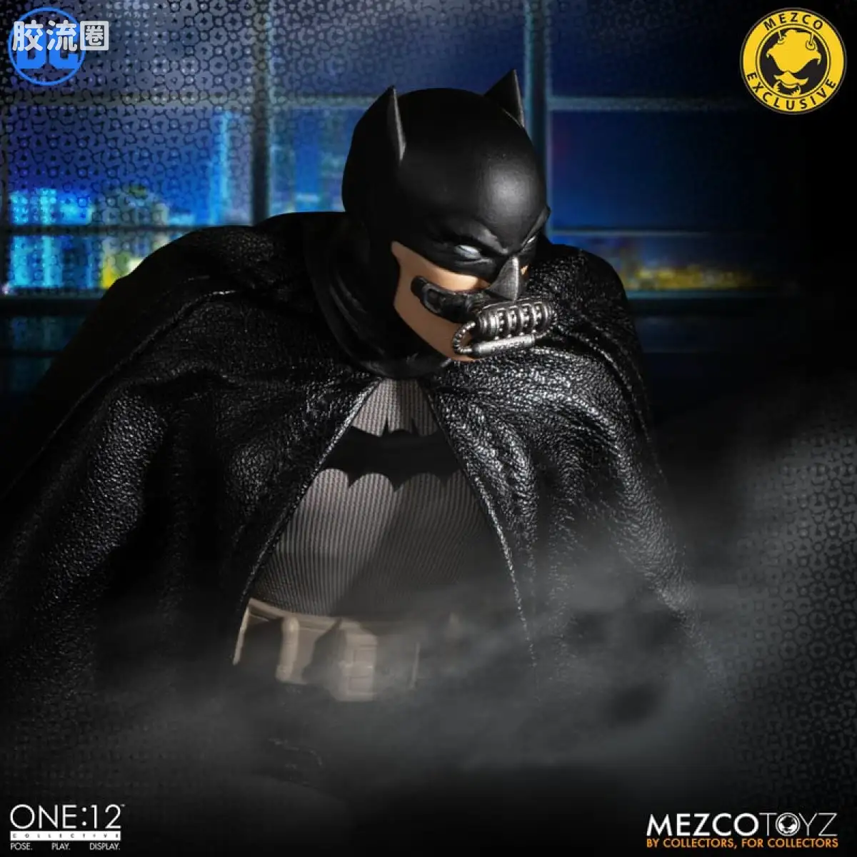 Mezco one-12系列 1/12 DC Comics集体系列 蝙蝠侠—黄金时代 黑色版 - 图片