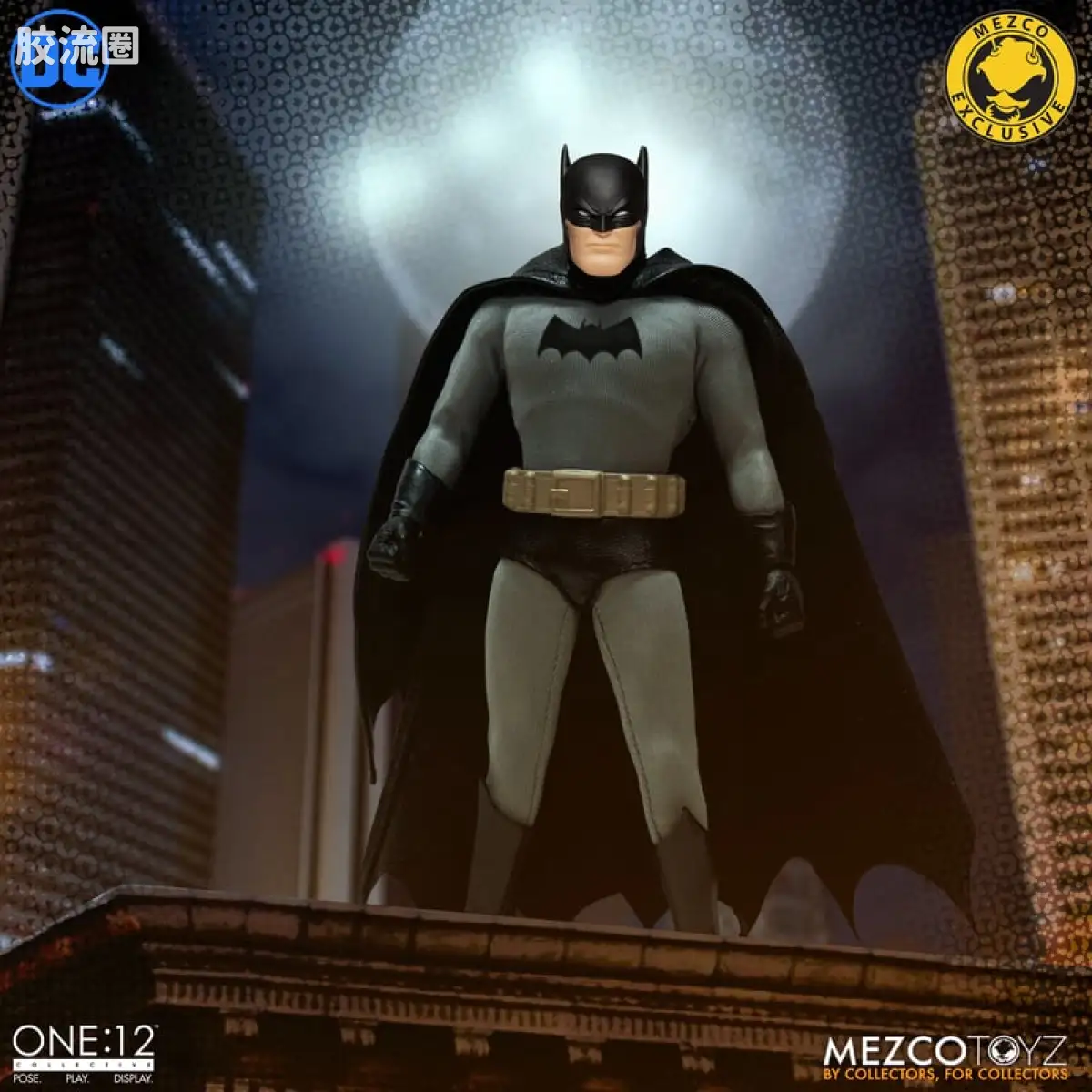Mezco one-12系列 1/12 DC Comics集体系列 蝙蝠侠—黄金时代 黑色版 - 图片