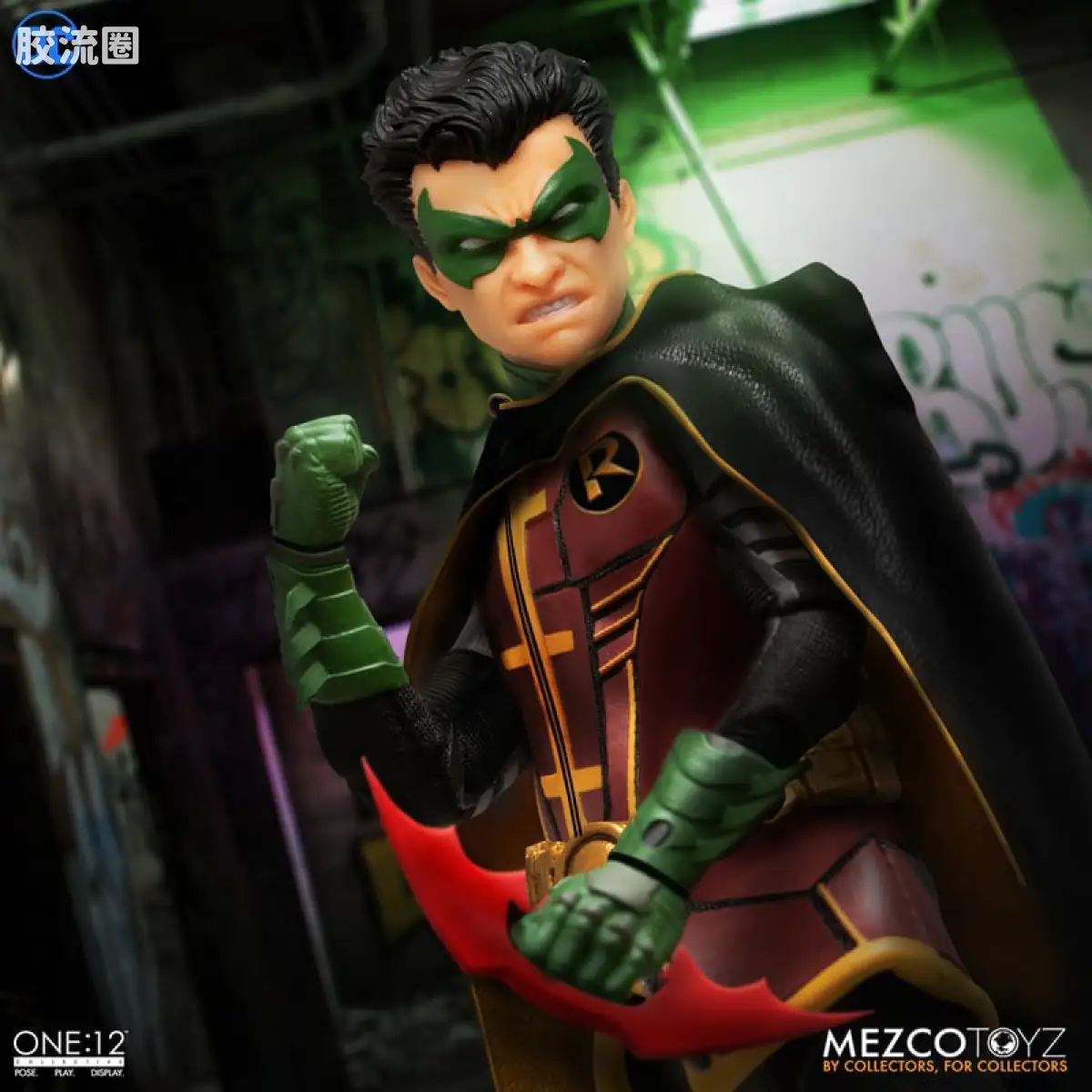 Mezco one-12系列 1/12 DC Comics集体系列 罗宾 - 图片