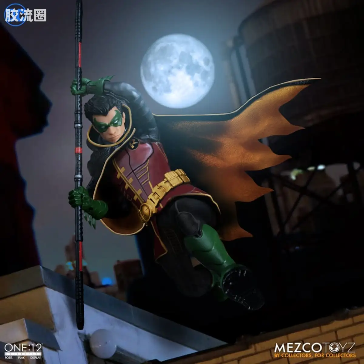 Mezco one-12系列 1/12 DC Comics集体系列 罗宾 - 图片