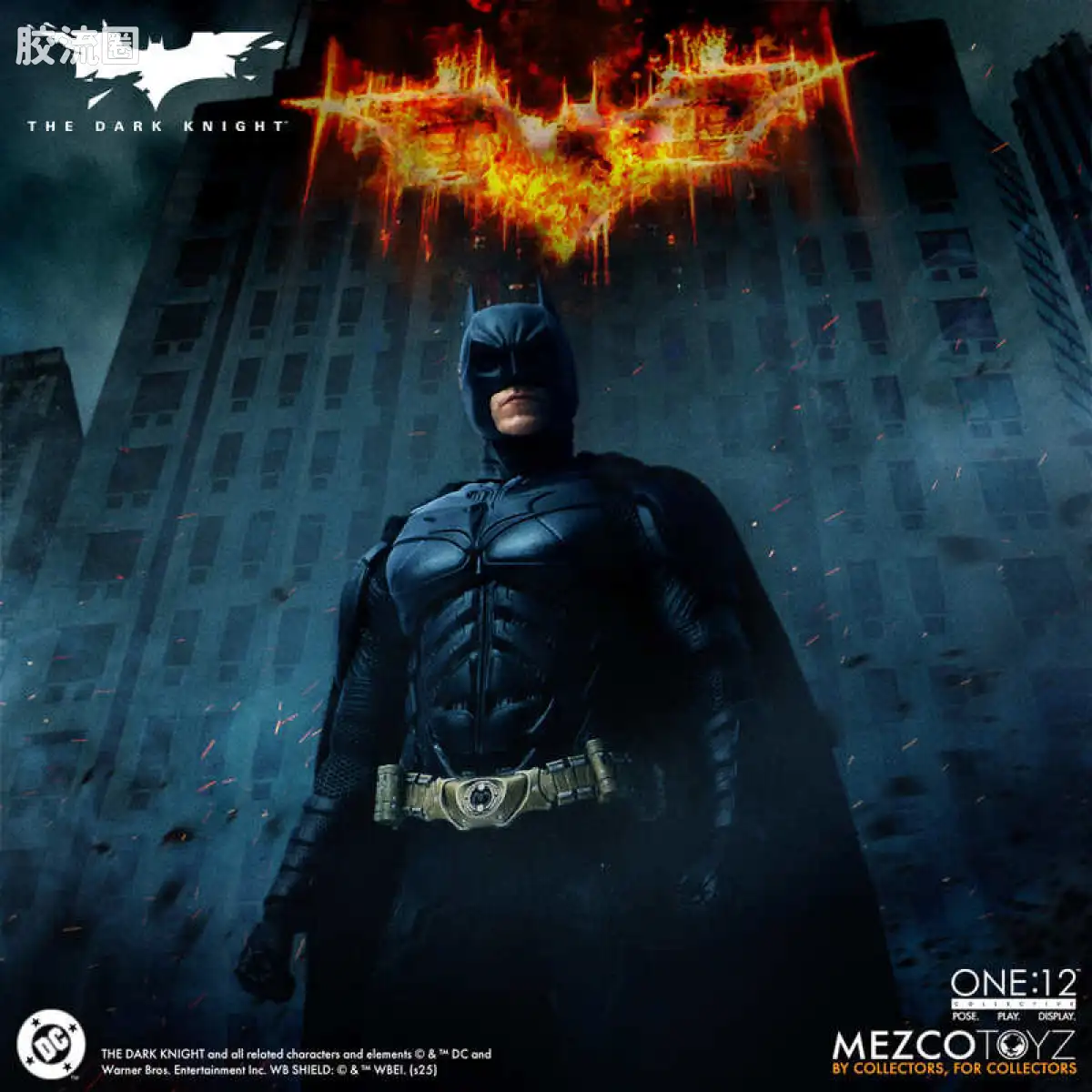 Mezco one-12系列 1/12 DC Comics集体系列 黑暗骑士：蝙蝠侠 - 图片