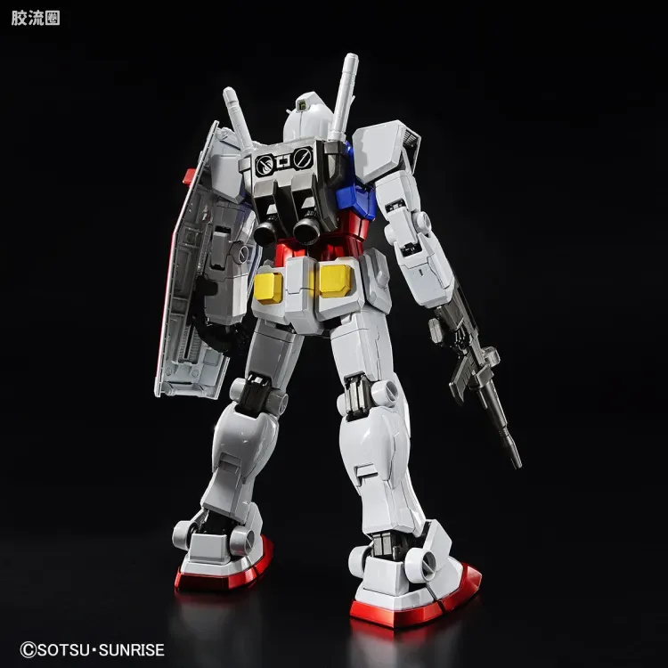 PG 其他限定版 RX-78-2高达(钛电镀版) - 图片