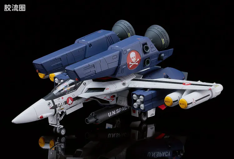 MAX PLAMAX 超时空要塞 PX11 VF-1A 超级女武神 F形态 骷髅小队