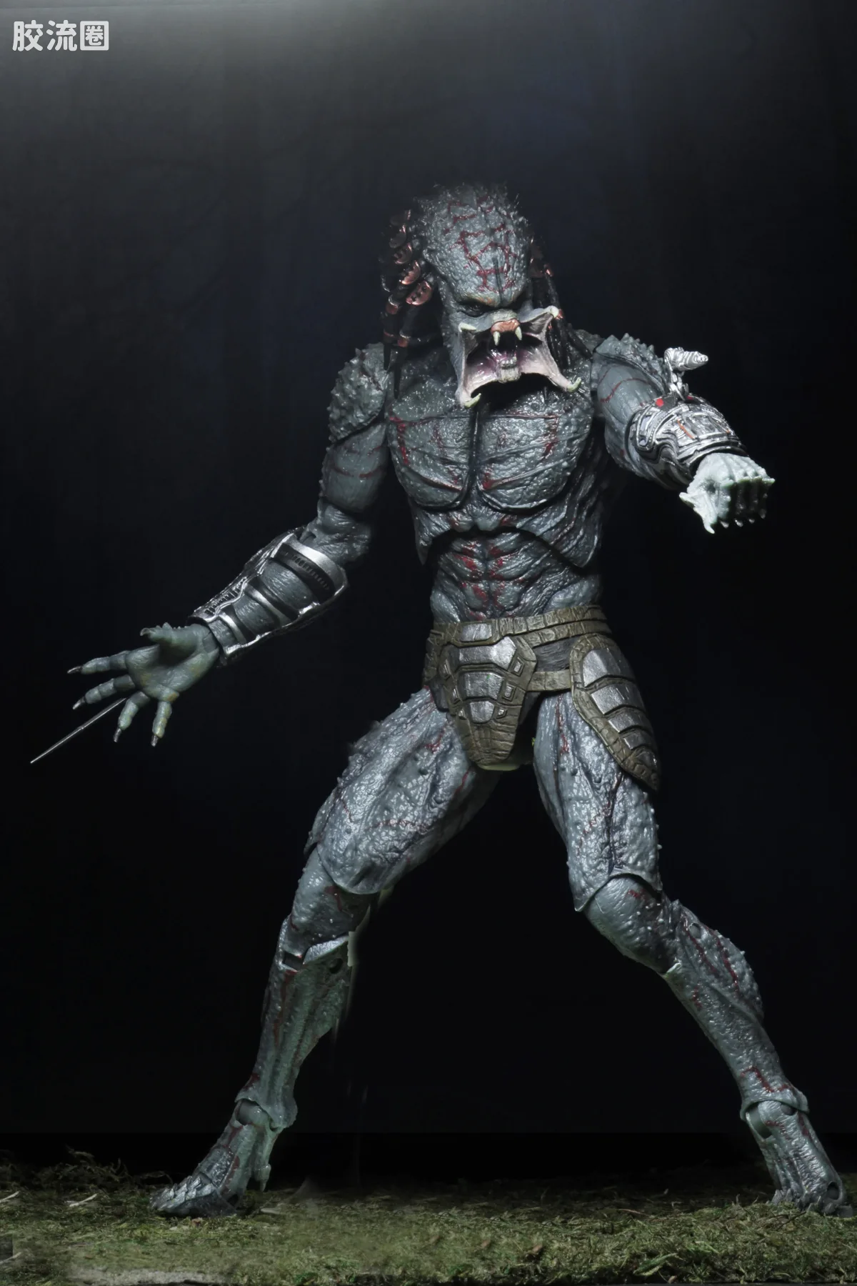 NECA 7寸可动人形系列 铁血战士系列 铁血战士 豪华装甲刺客铁血战士 - 图片