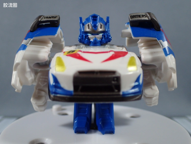QT-M 马赫车检 GT-R R35 擎天柱
