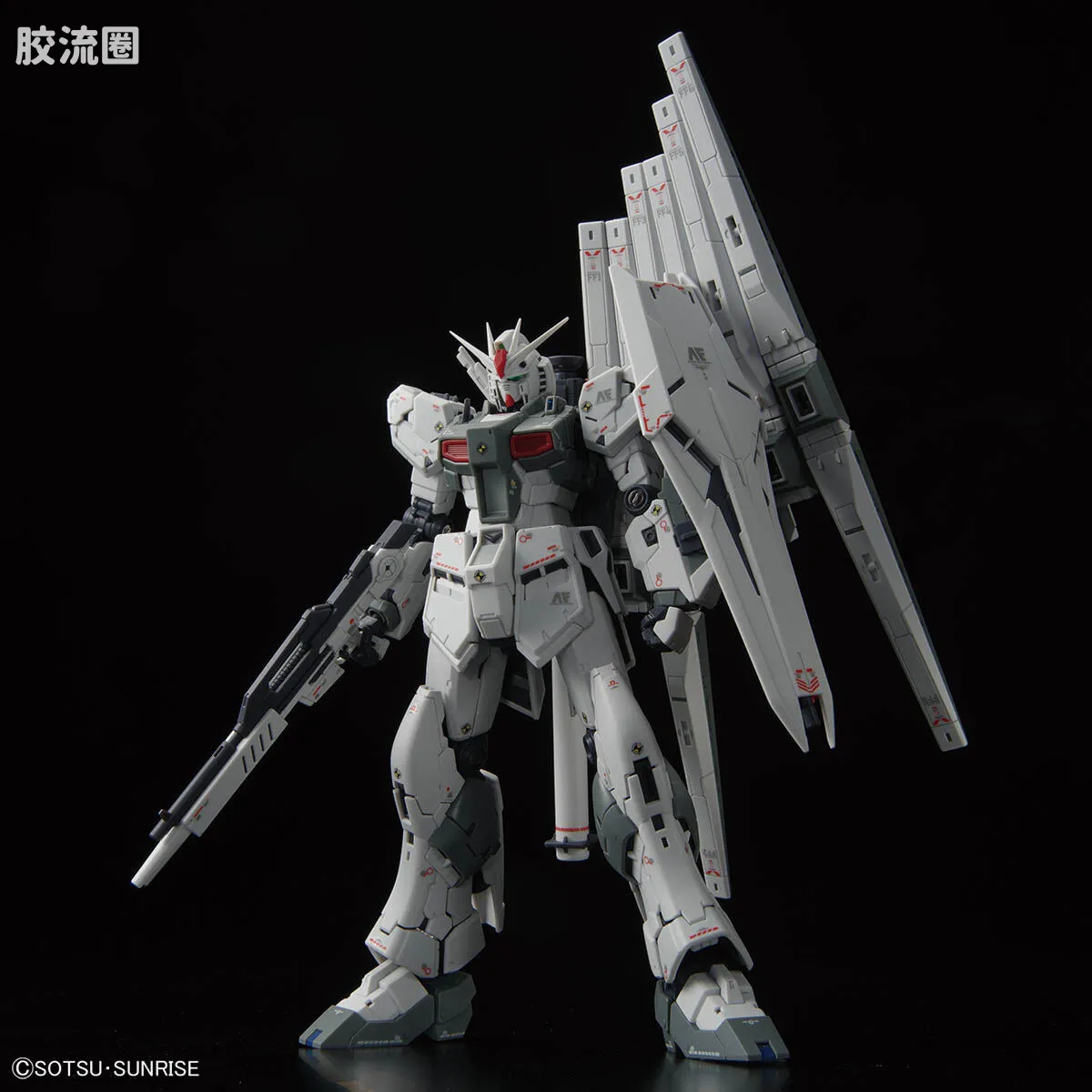 RG 其他限定版 ν高达(初次出厂配色Ver.) - 图片