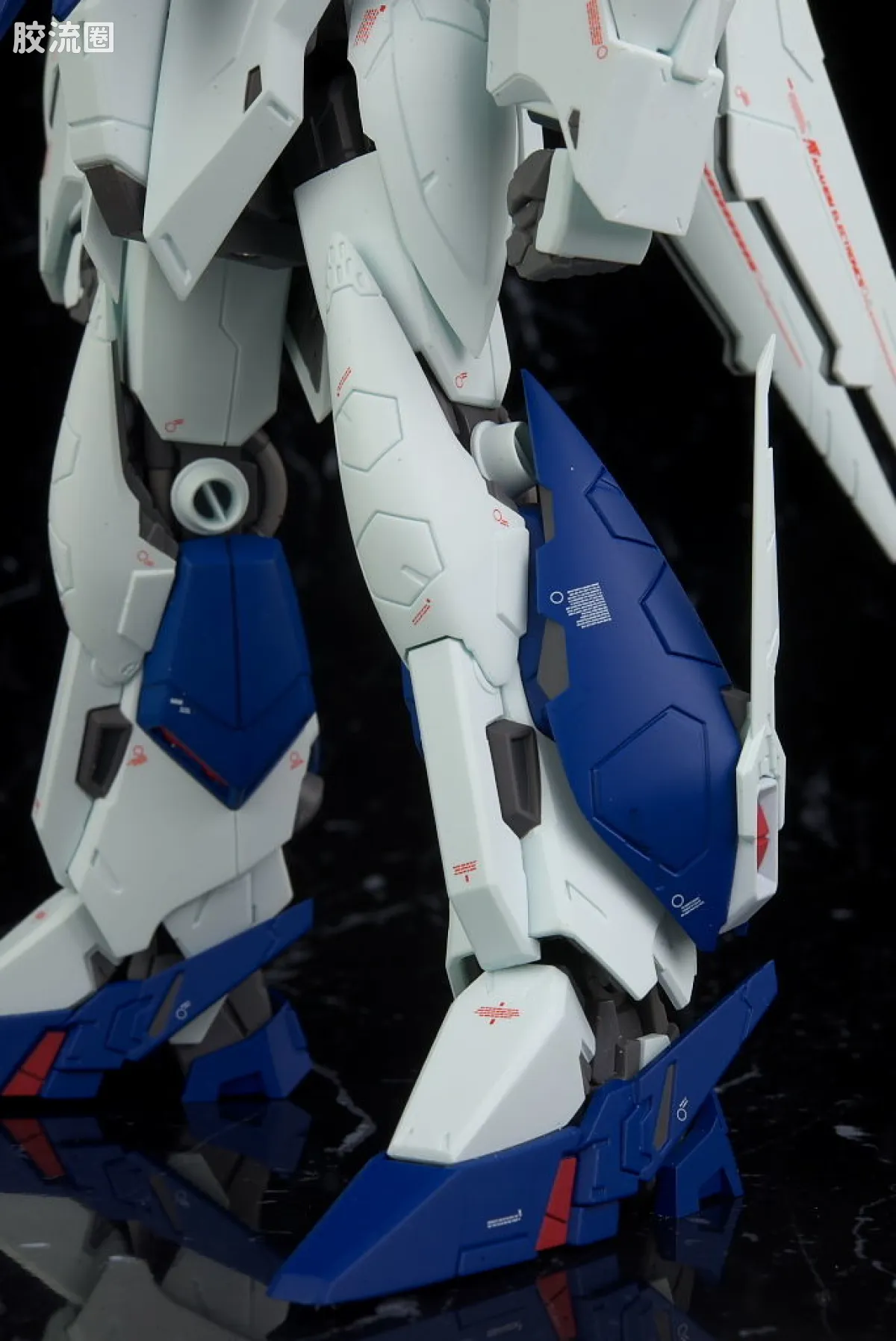 ROBOT魂 Ka signature RX-105 Ξ 高达 导弹吊舱装备 Marking Plus Ver. - 图片