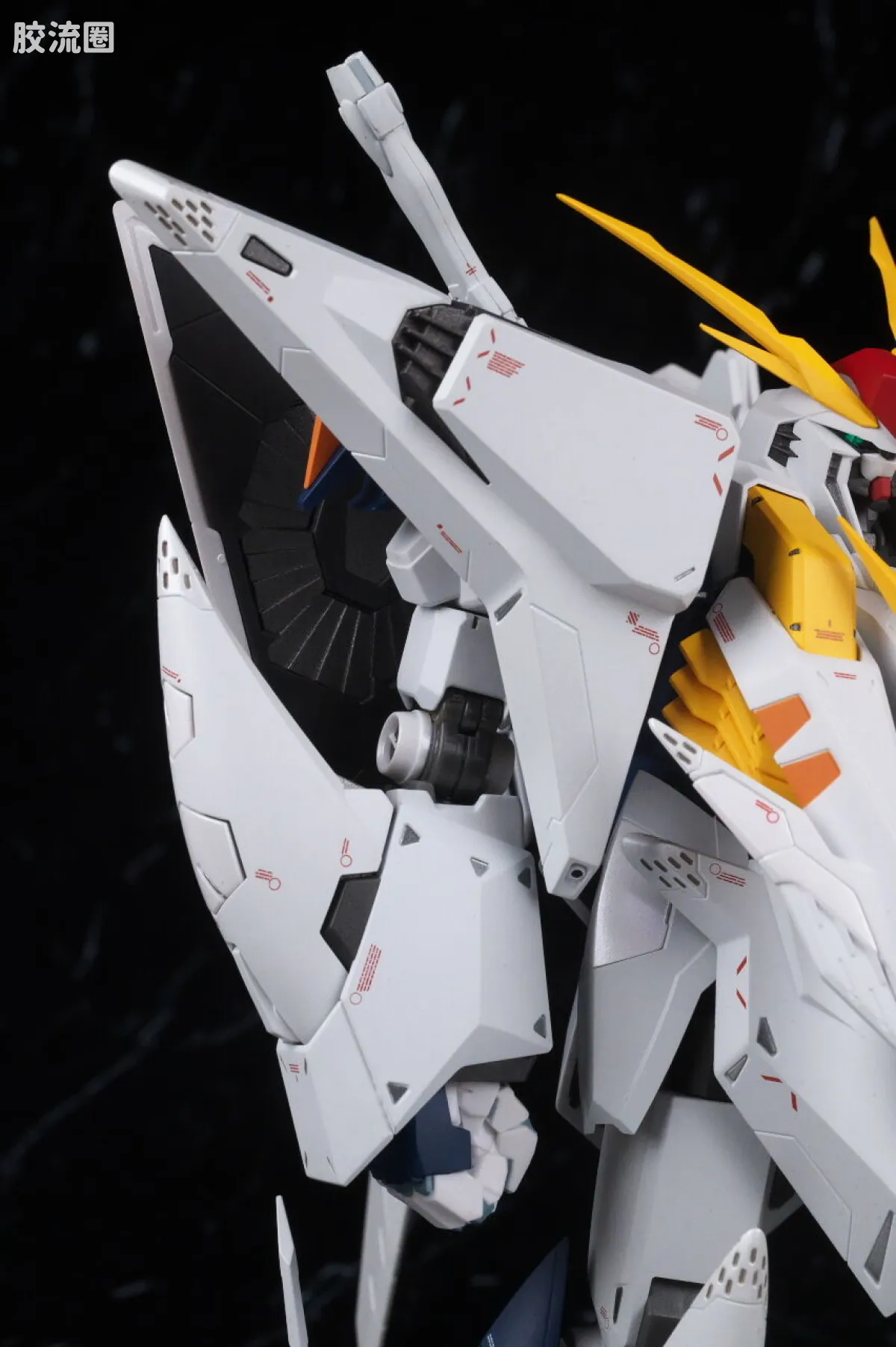 ROBOT魂 Ka signature RX-105 Ξ高达 (机动战士高达 闪光的哈萨维 喀耳刻的魔女Ver.) - 图片