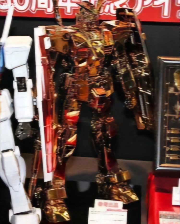 RX-78-2 高达 金色电镀版