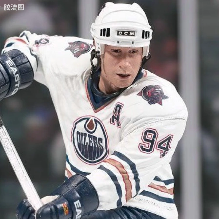 麦克法兰NHL冰球系列玩具 第4代 RYAN SMYTH