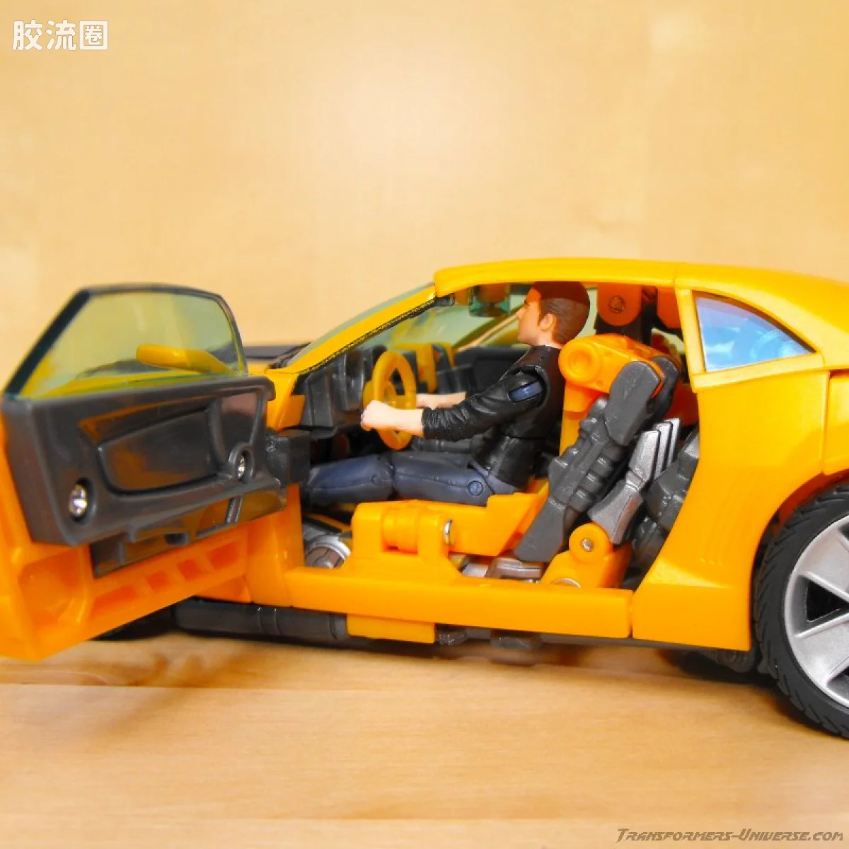 变形金刚2 堕落金刚的复仇 美版 联盟级 大黄蜂 - 图片
