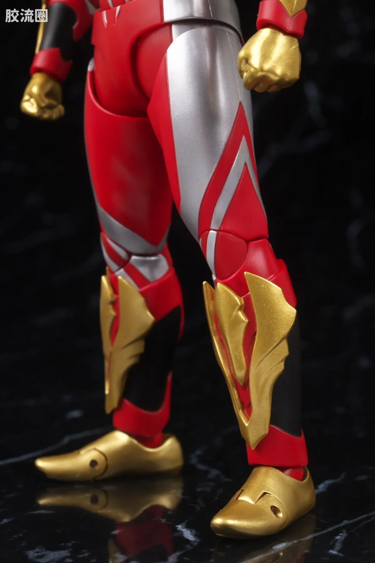 SHF 奥特曼系列 奥美迦奥特曼 朱雀装甲 - 图片
