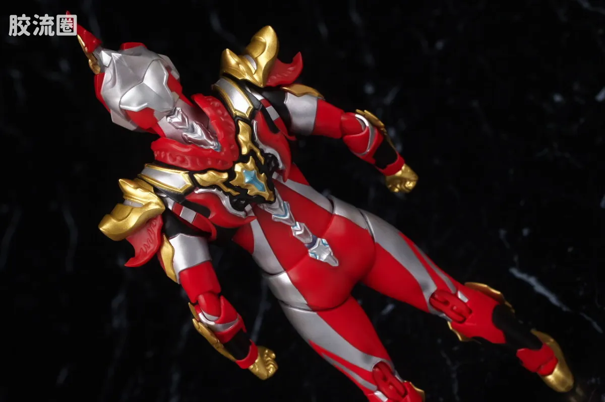 SHF 奥特曼系列 奥美迦奥特曼 朱雀装甲 - 图片