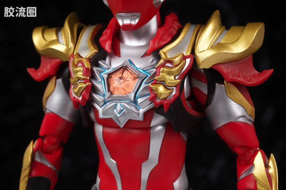 SHF 奥特曼系列 奥美迦奥特曼 朱雀装甲 - 图片