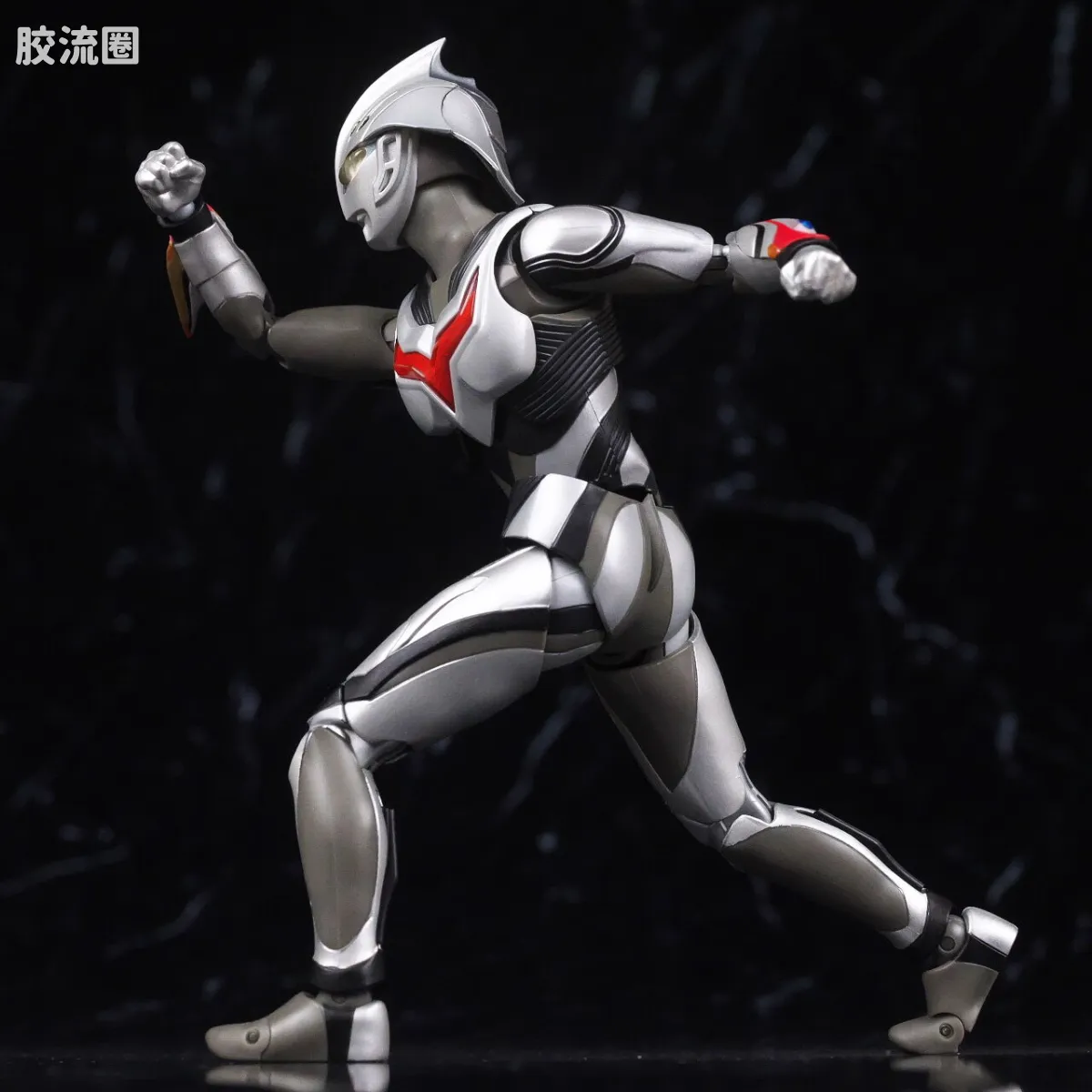 SHF 奥特曼系列 奈克赛斯奥特曼 幼年形态 - 图片