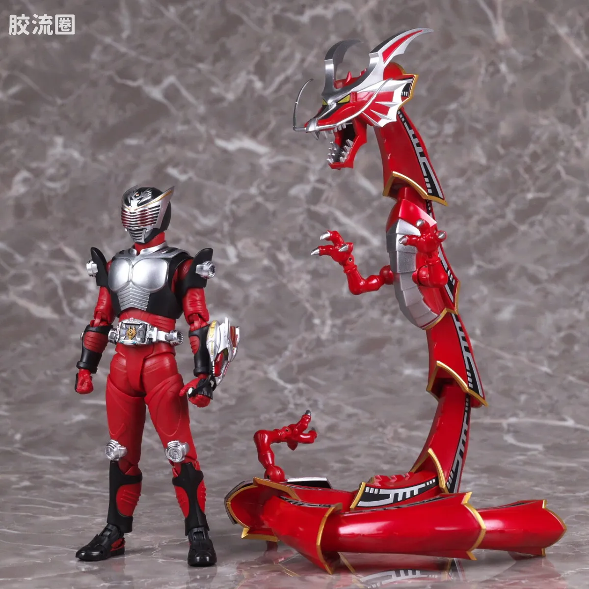 SHF 假面骑士限定版 深红之龙/无双龙&假面骑士龙骑扩展配件包 - 图片