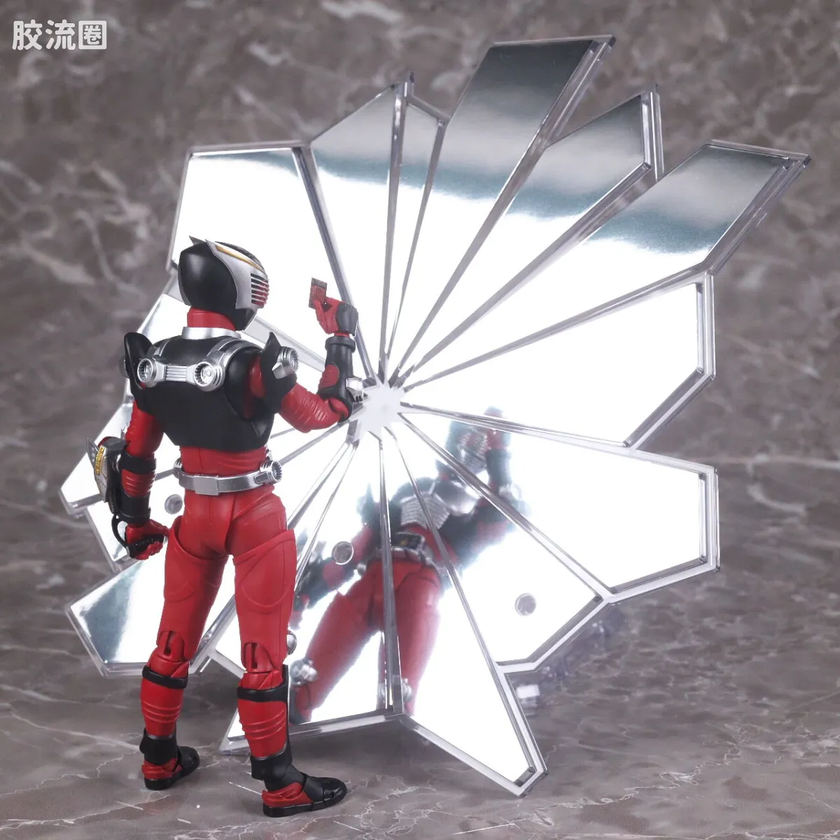 SHF 假面骑士限定版 深红之龙/无双龙&假面骑士龙骑扩展配件包 - 图片