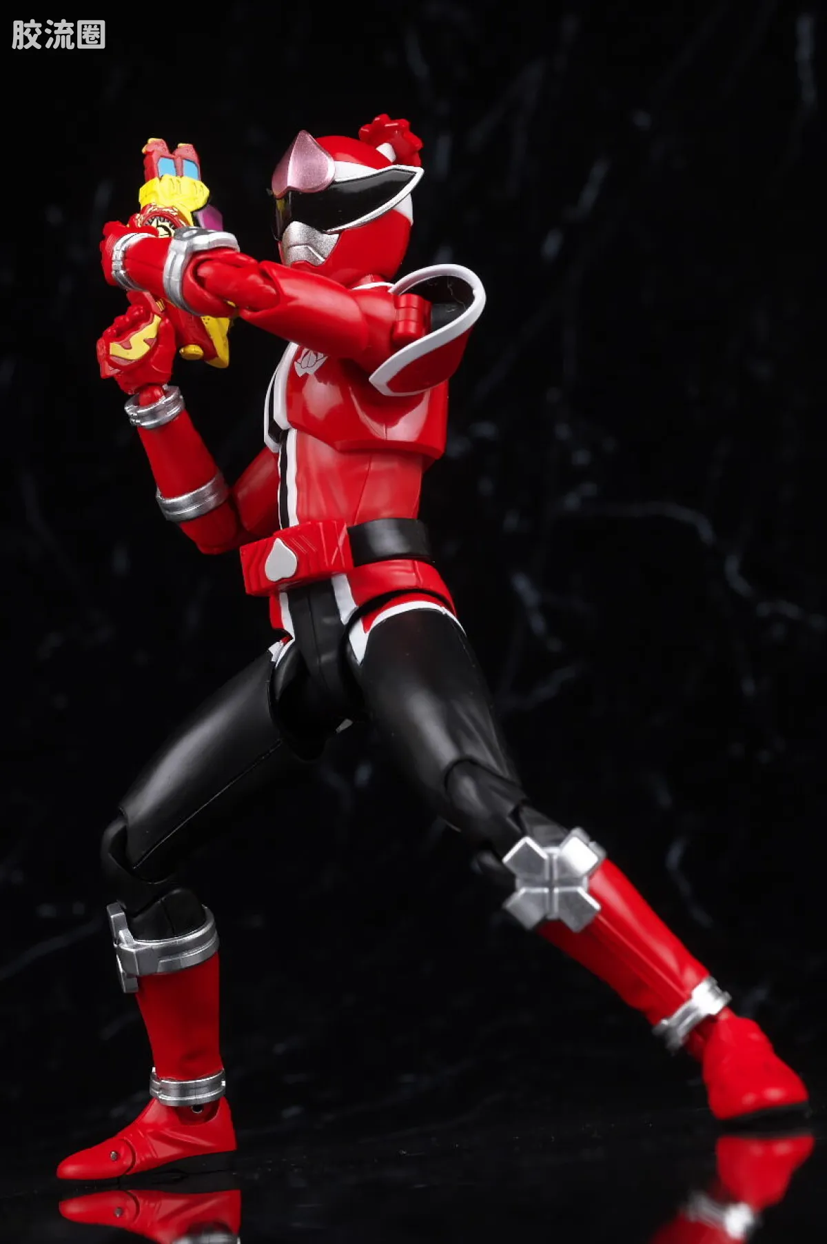 SHF 超级战队系列 暴太郎战队 咚桃太郎 - 图片