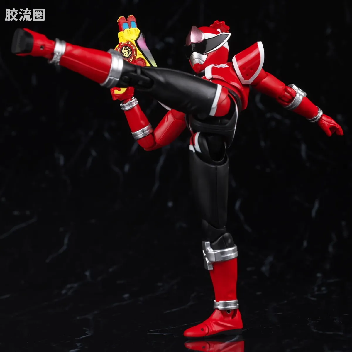 SHF 超级战队系列 暴太郎战队 咚桃太郎 - 图片
