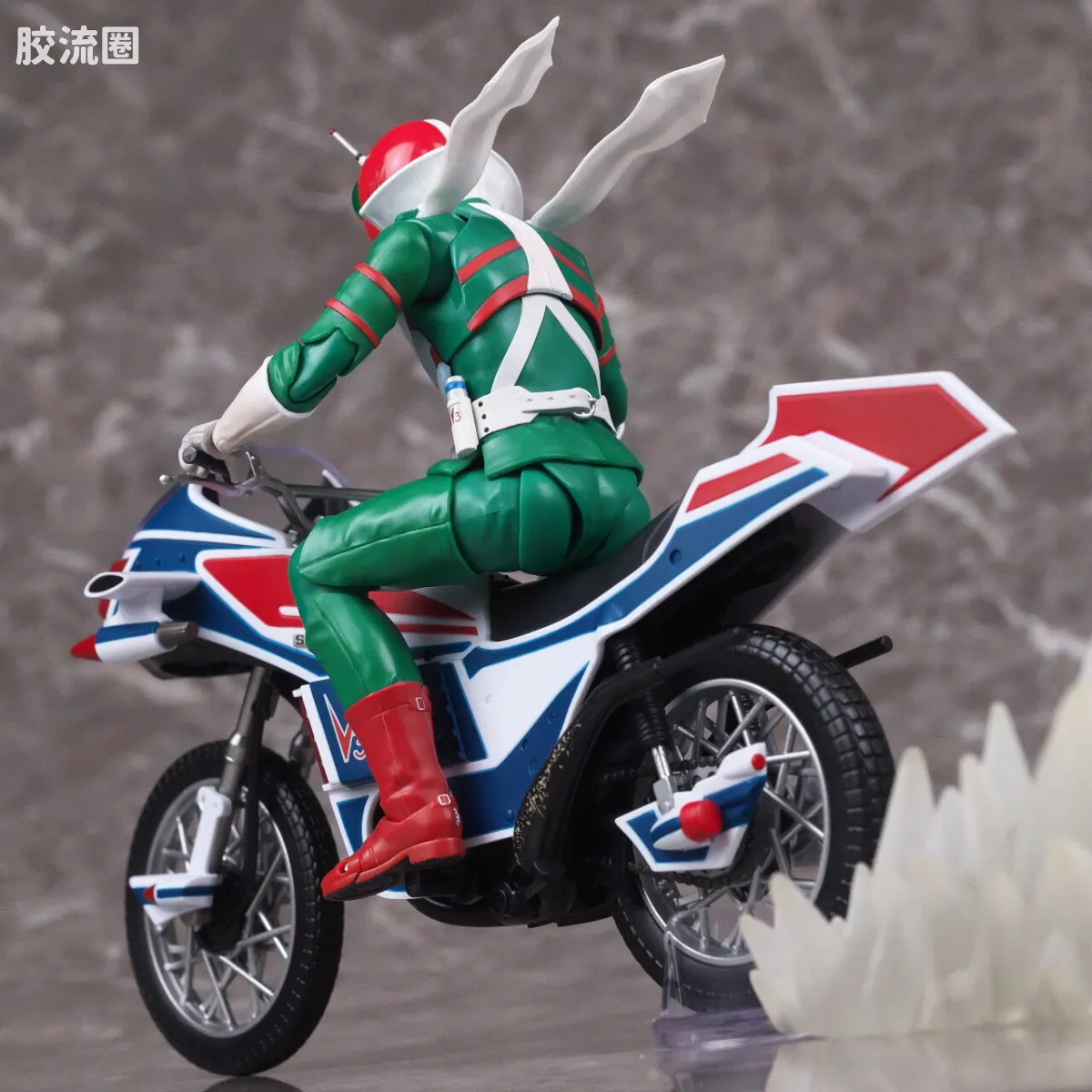 SHF 假面骑士限定版 飓风号 荣光的昭和骑士Edition - 图片