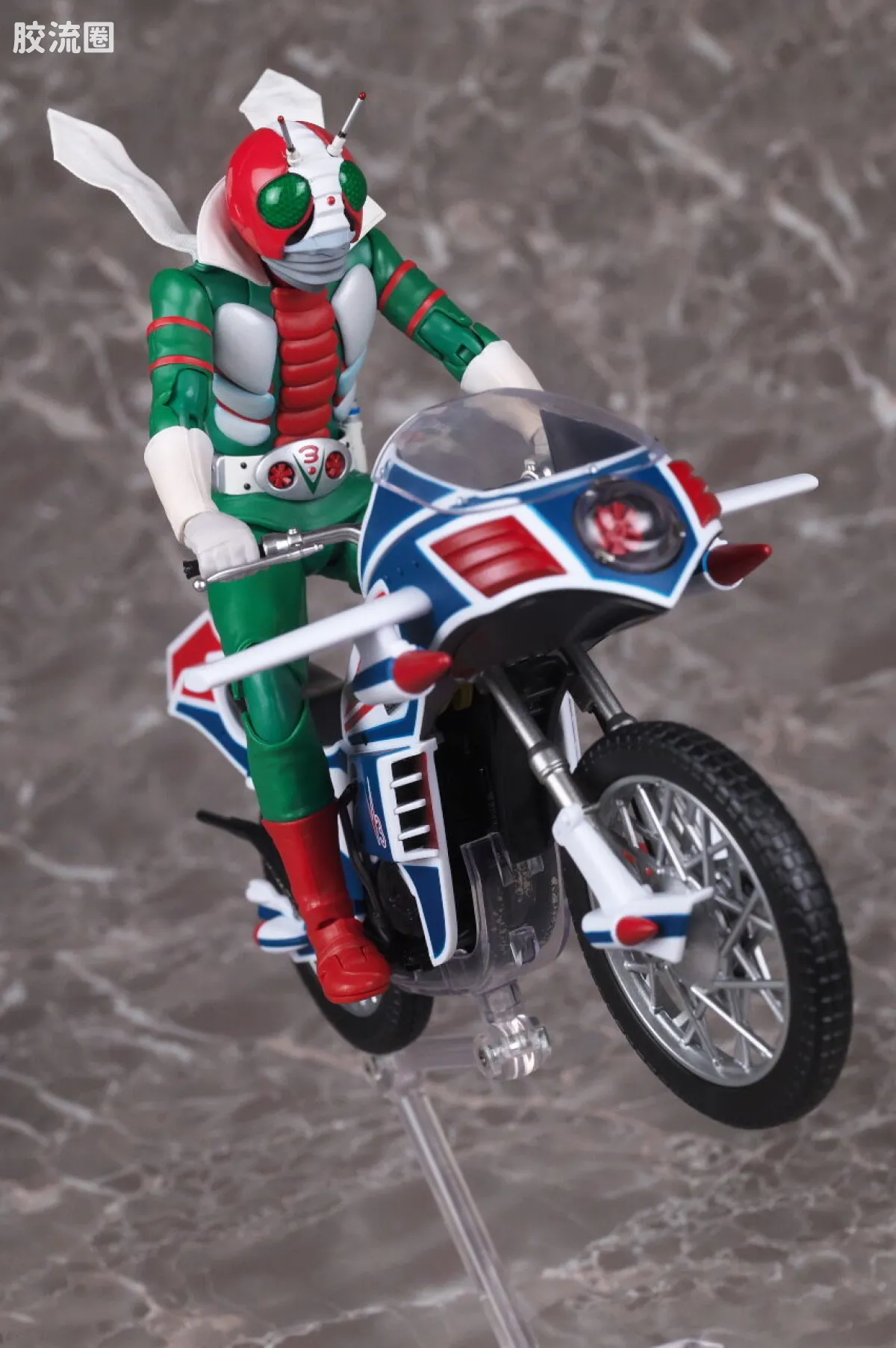SHF 假面骑士限定版 飓风号 荣光的昭和骑士Edition - 图片