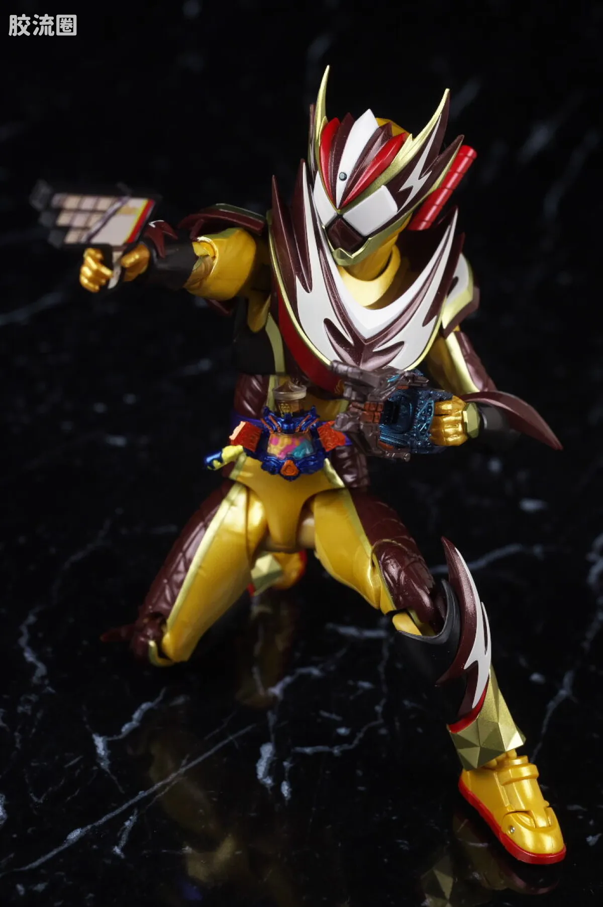 SHF 假面骑士限定版 假面骑士Valen/瓦伦 冰沙特装＆“松脆”效果配件套装 - 图片
