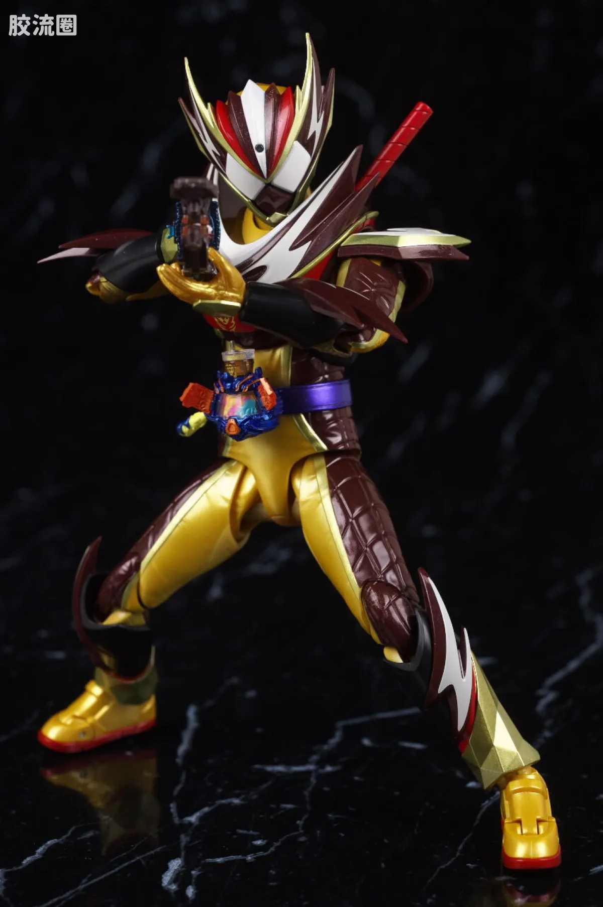 SHF 假面骑士限定版 假面骑士Valen/瓦伦 冰沙特装＆“松脆”效果配件套装 - 图片
