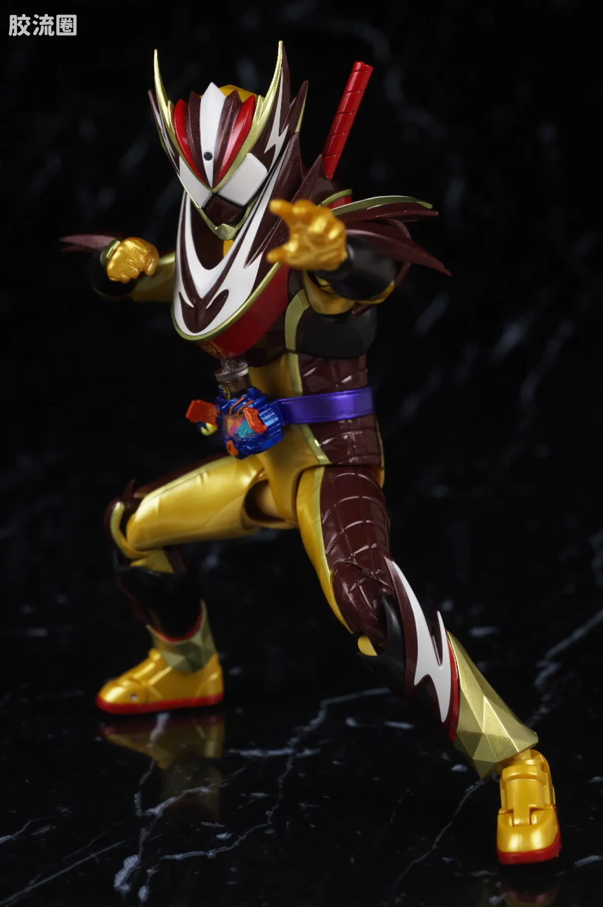 SHF 假面骑士限定版 假面骑士Valen/瓦伦 冰沙特装＆“松脆”效果配件套装 - 图片