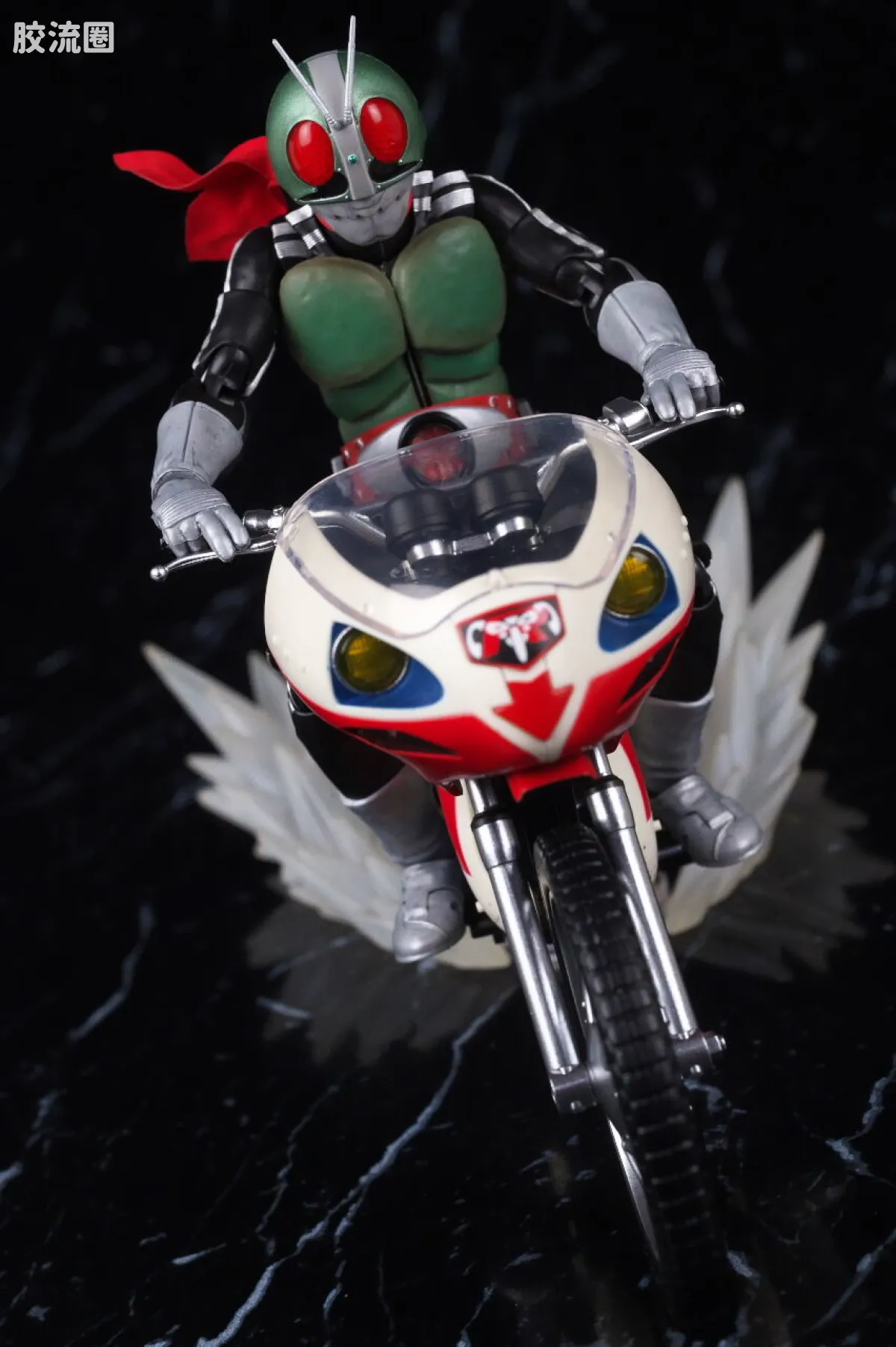 SHF 假面骑士系列 新旋风号 荣耀的昭和骑士Edition - 图片