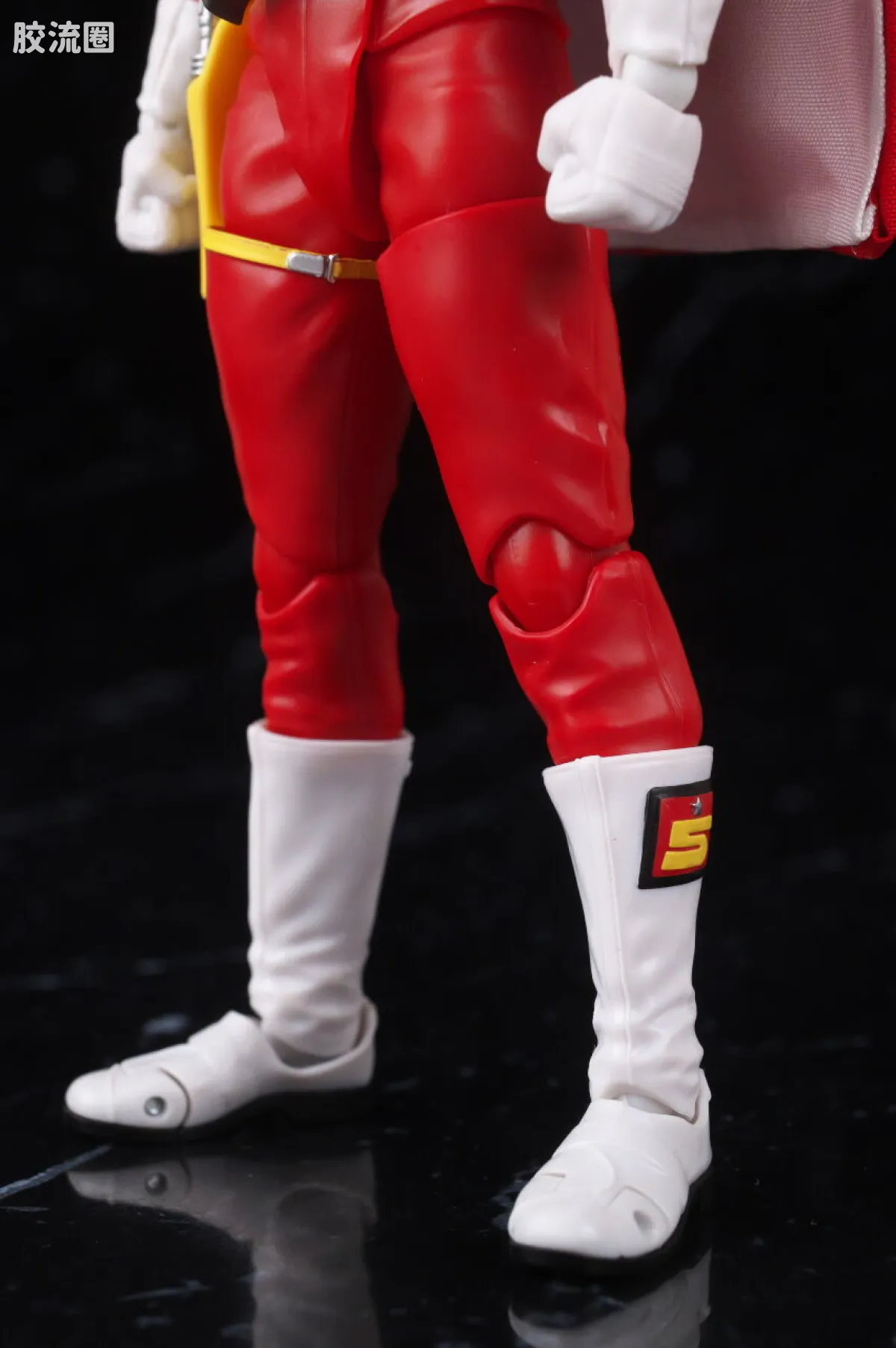 SHF 真骨雕 超级战队系列 秘密战队 赤连者 超级战队50周年纪念Ver. (初回限定地台附属) - 图片