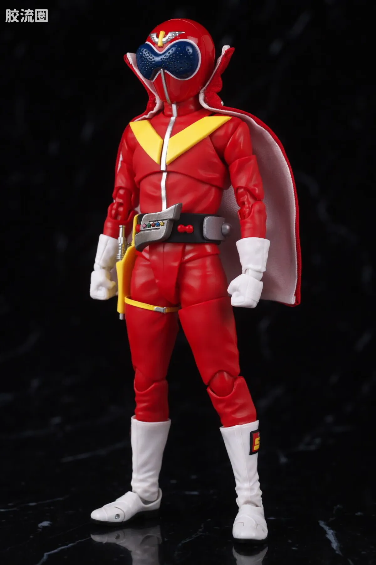 SHF 真骨雕 超级战队系列 秘密战队 赤连者 超级战队50周年纪念Ver. (初回限定地台附属) - 图片