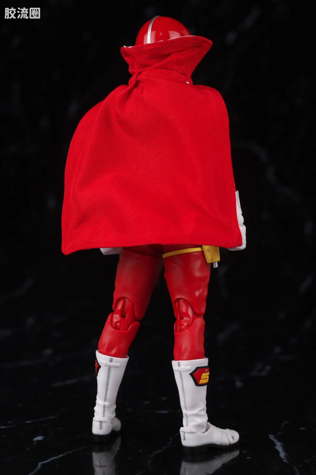 SHF 真骨雕 超级战队系列 秘密战队 赤连者 超级战队50周年纪念Ver. (初回限定地台附属) - 图片