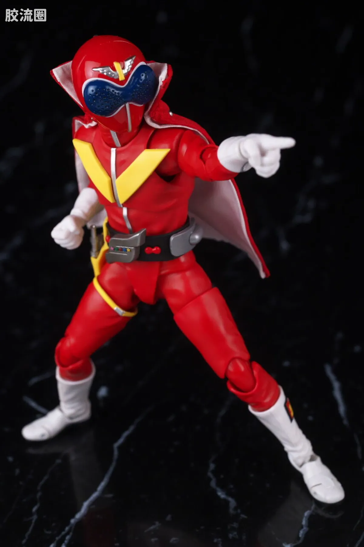 SHF 真骨雕 超级战队系列 秘密战队 赤连者 超级战队50周年纪念Ver. (初回限定地台附属) - 图片