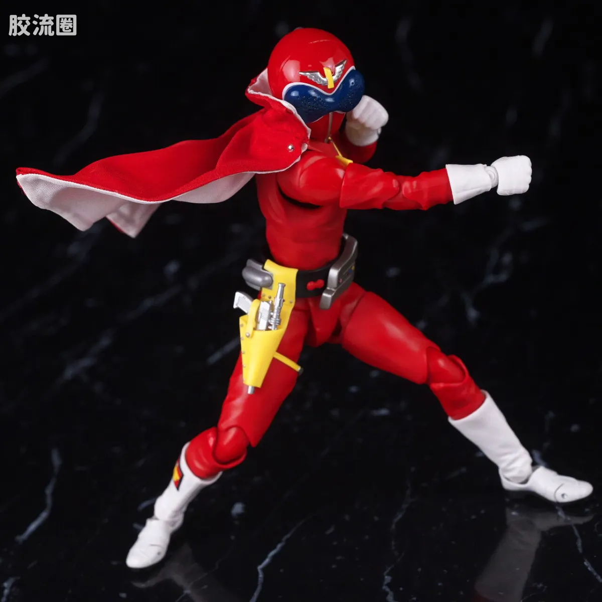 SHF 真骨雕 超级战队系列 秘密战队 赤连者 超级战队50周年纪念Ver. (初回限定地台附属) - 图片