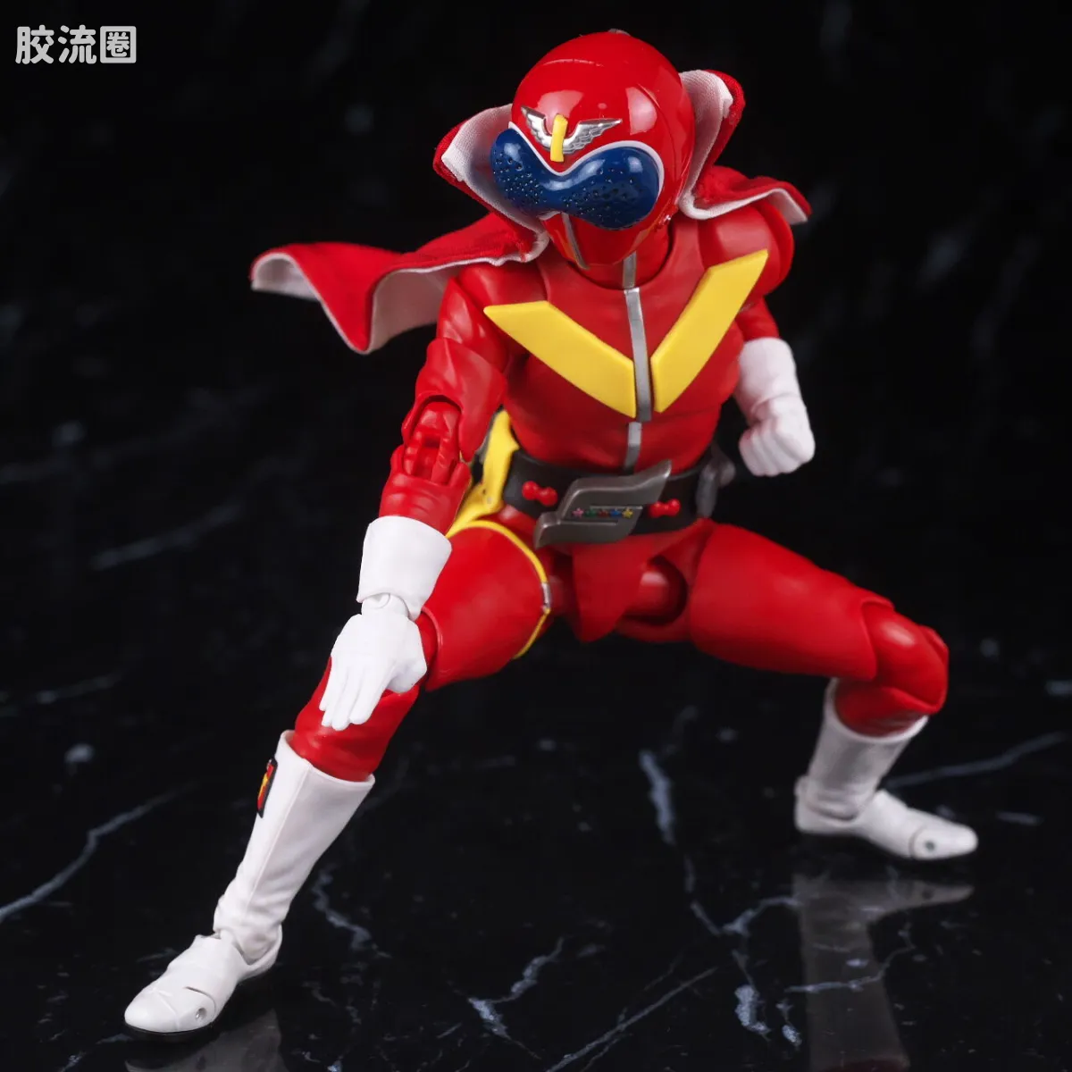 SHF 真骨雕 超级战队系列 秘密战队 赤连者 超级战队50周年纪念Ver. (初回限定地台附属) - 图片