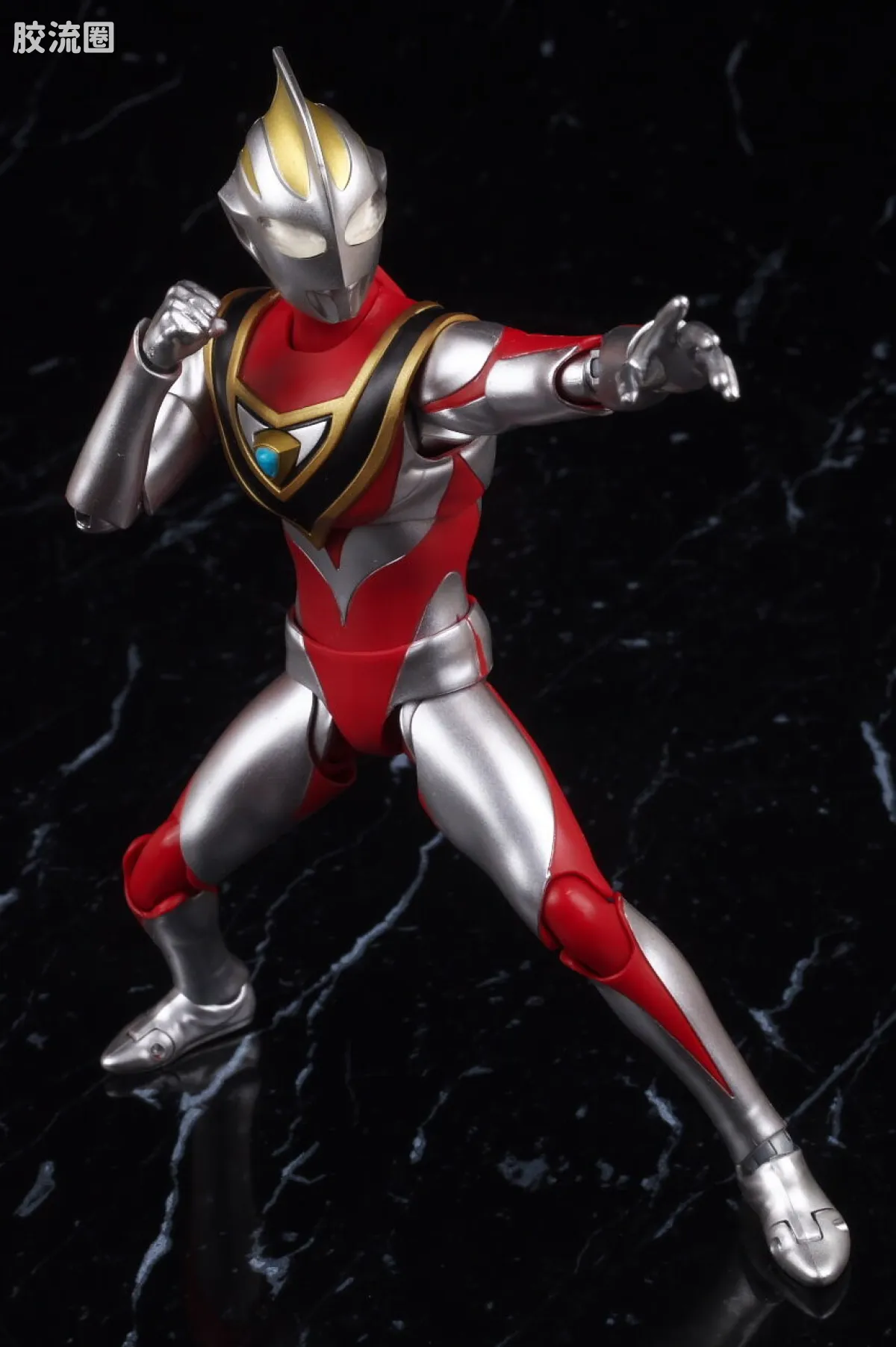 SHF 真骨雕奥特曼系列 盖亚奥特曼 V2 - 图片
