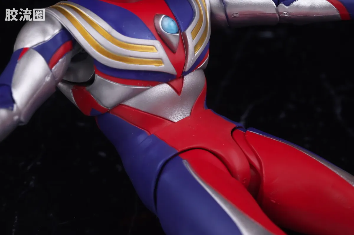 SHF 真骨雕奥特曼系列 迪迦奥特曼 复合型 - 图片