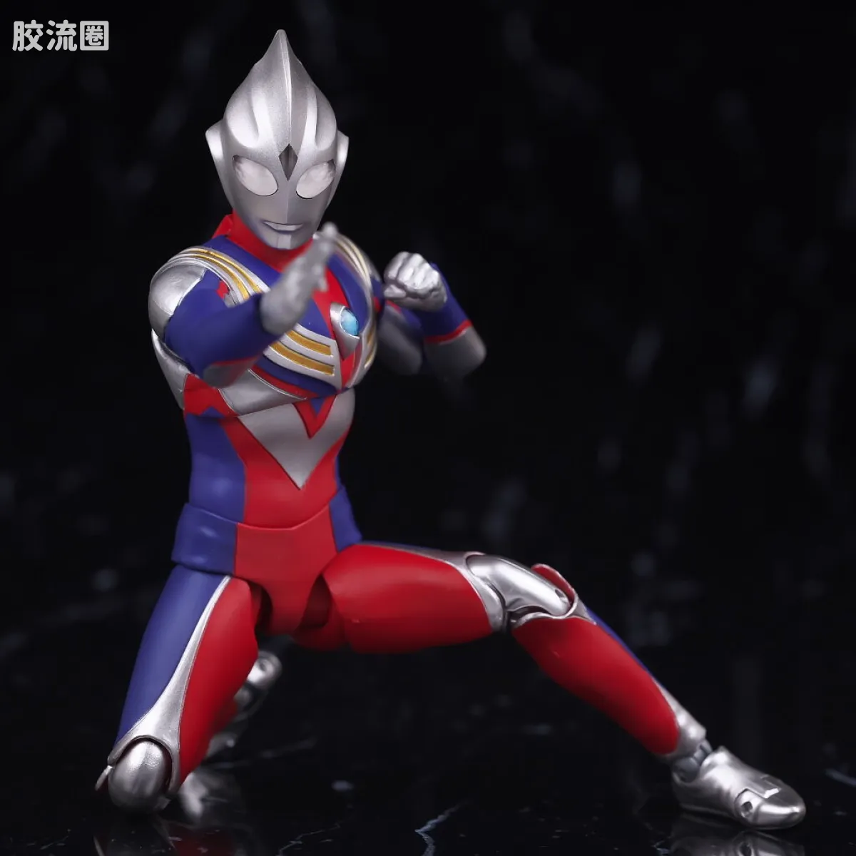SHF 真骨雕奥特曼系列 迪迦奥特曼 复合型 - 图片