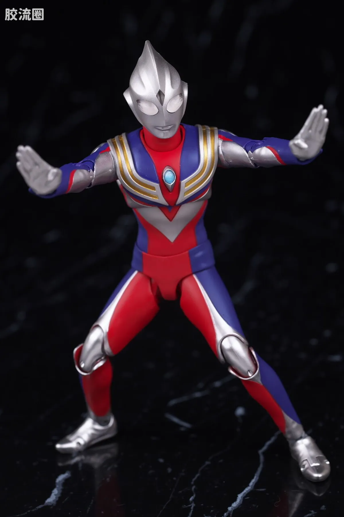 SHF 真骨雕奥特曼系列 迪迦奥特曼 复合型 - 图片