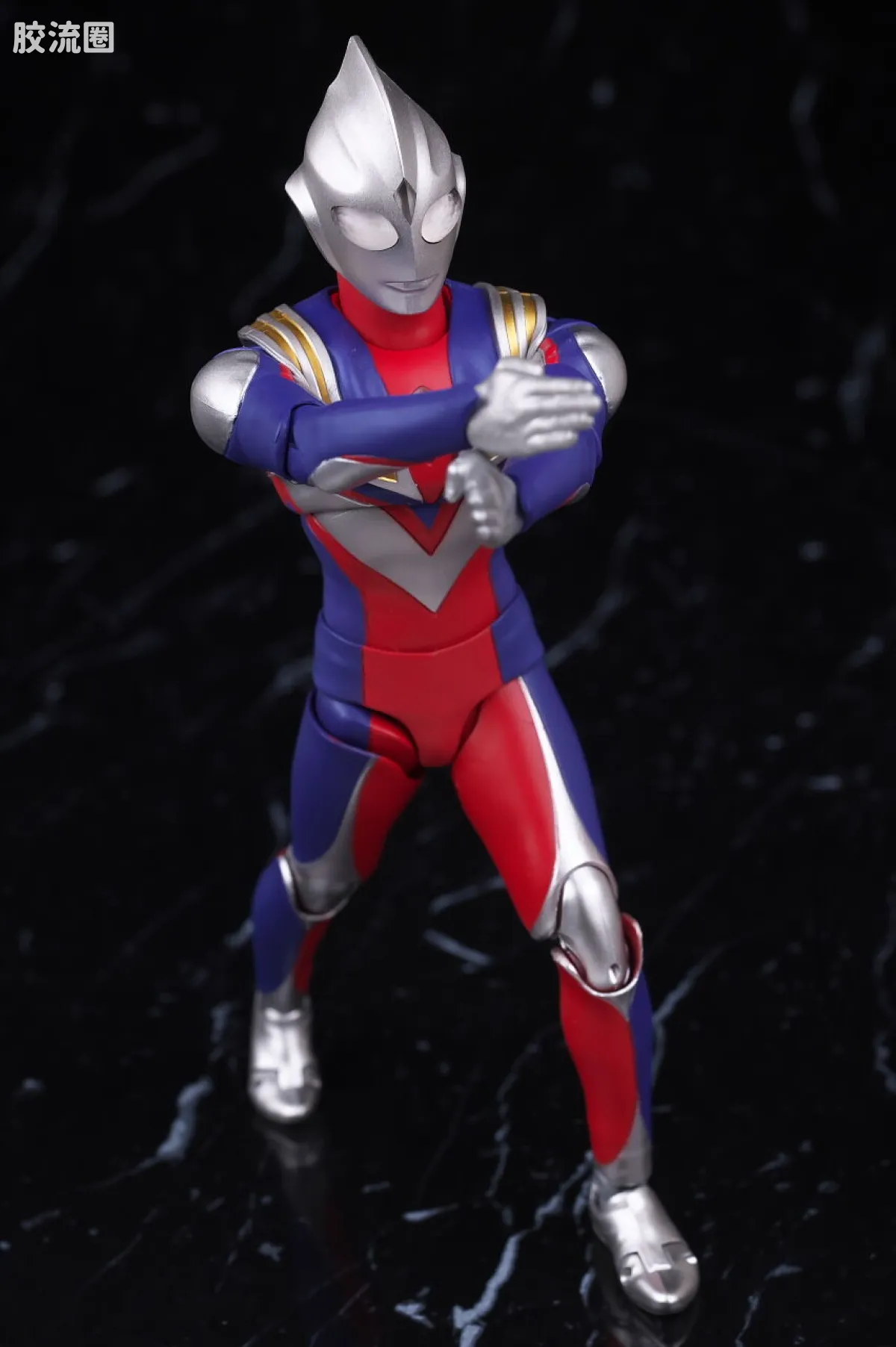 SHF 真骨雕奥特曼系列 迪迦奥特曼 复合型 - 图片
